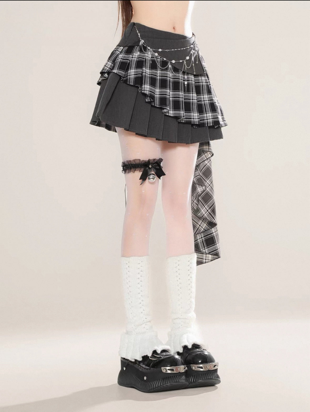 Silver Chain Plaid Pleats