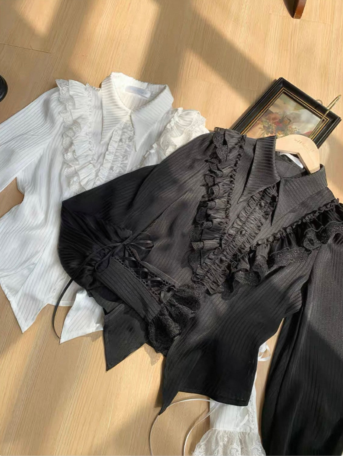 Charlotte Vintage-Style Lantern Sleeve Blouse