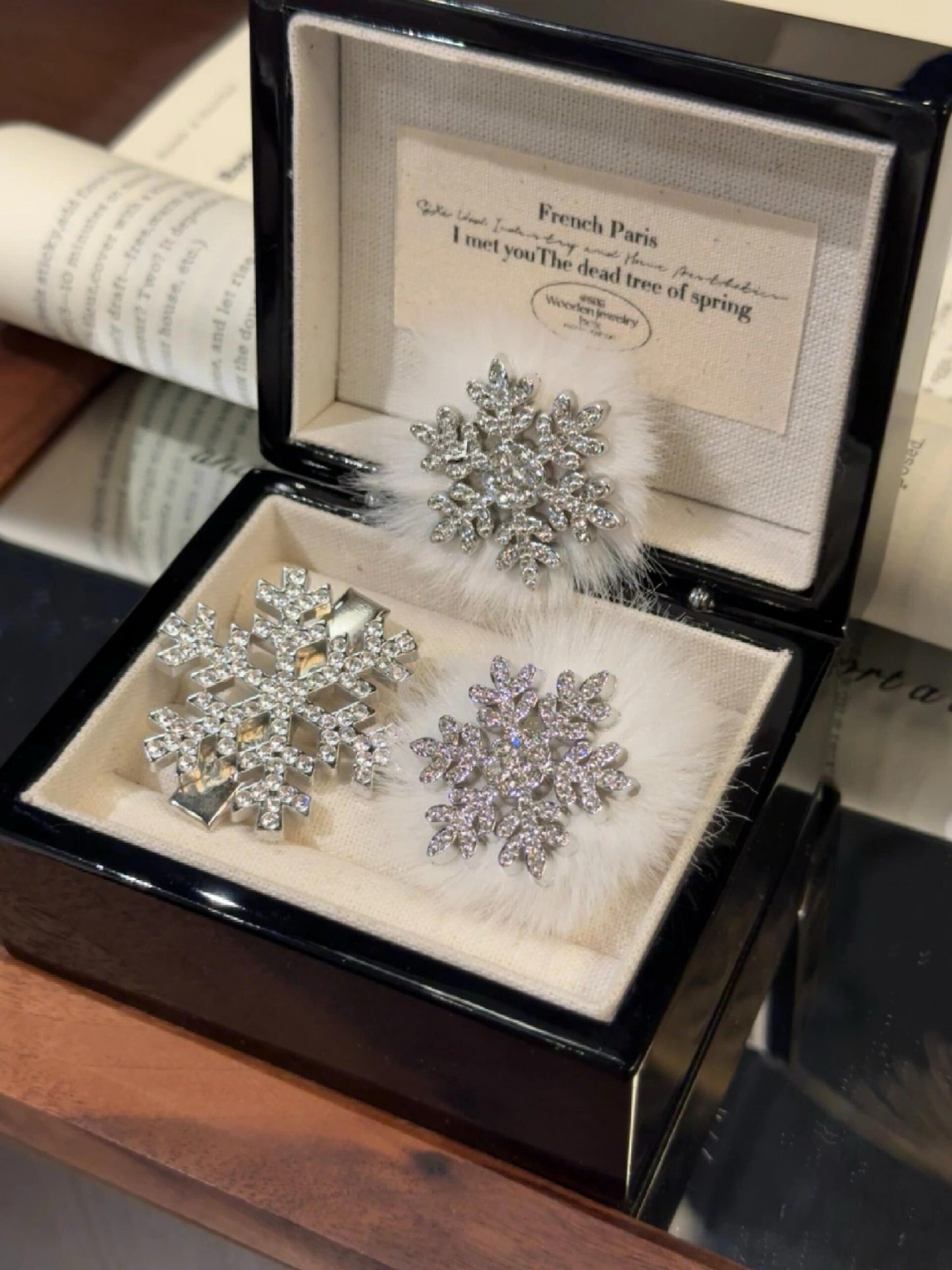 Fluffy Snowflake& Snowflake Hairpins